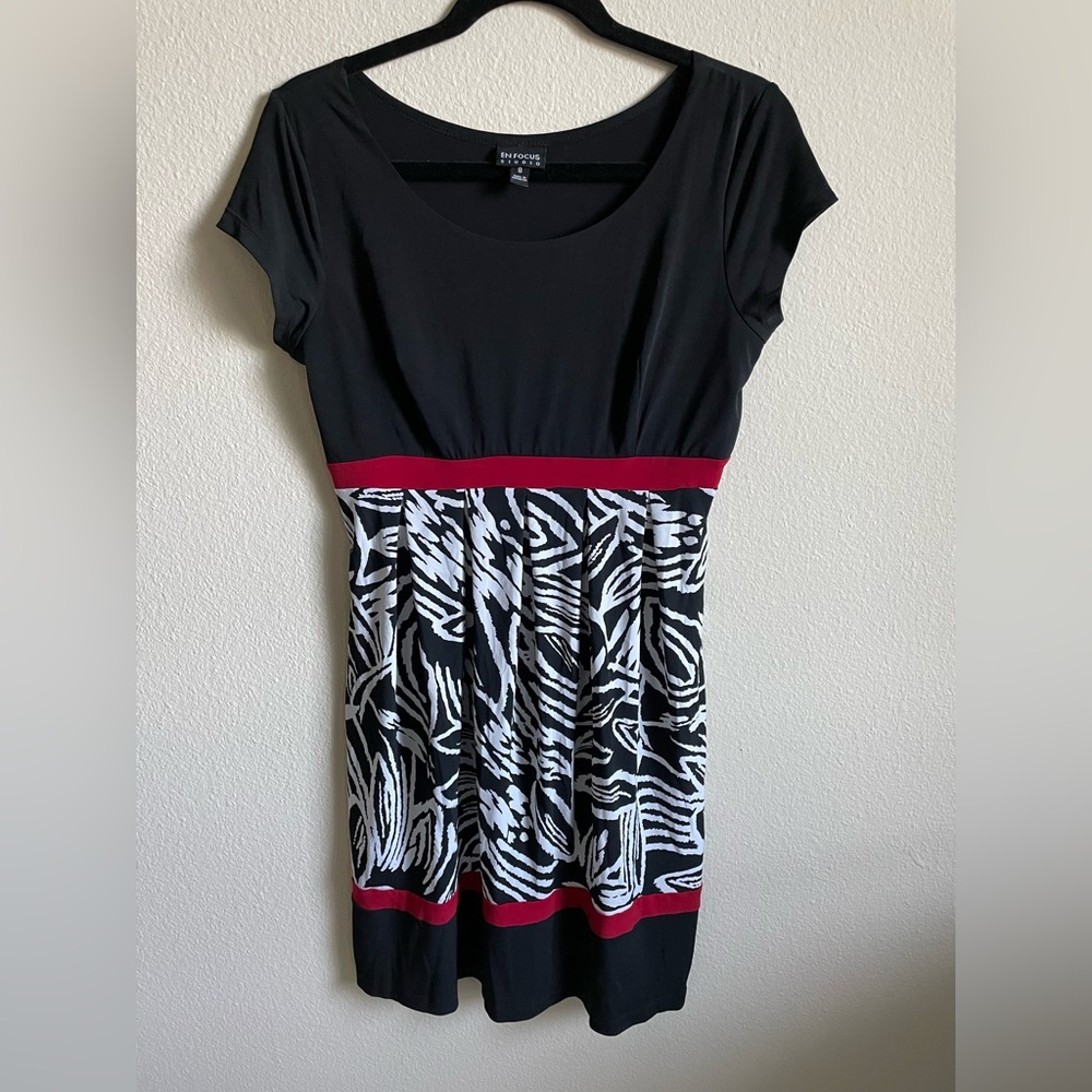Women’s Dress - Black, Red, and White Size 8 - Brand: En Focus Studio